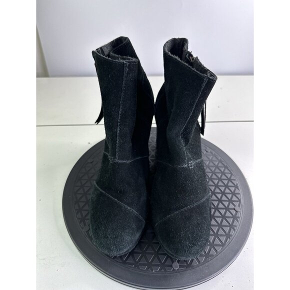 Toms Wedge Bootie Women's Sz 8.5W Black Suede Slip On Side Zip Round Toe - Picture 2 of 9